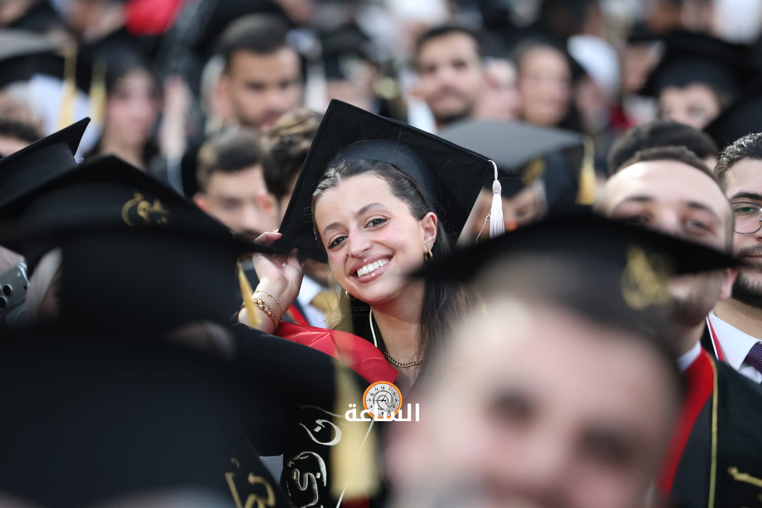 Madar Al-Saa Images 0.3506083277437877