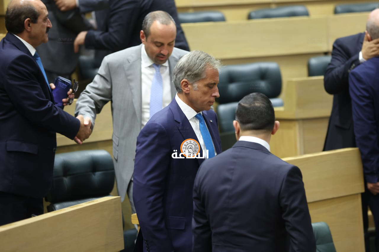 Madar Al-Saa Images 0.05838532625402526