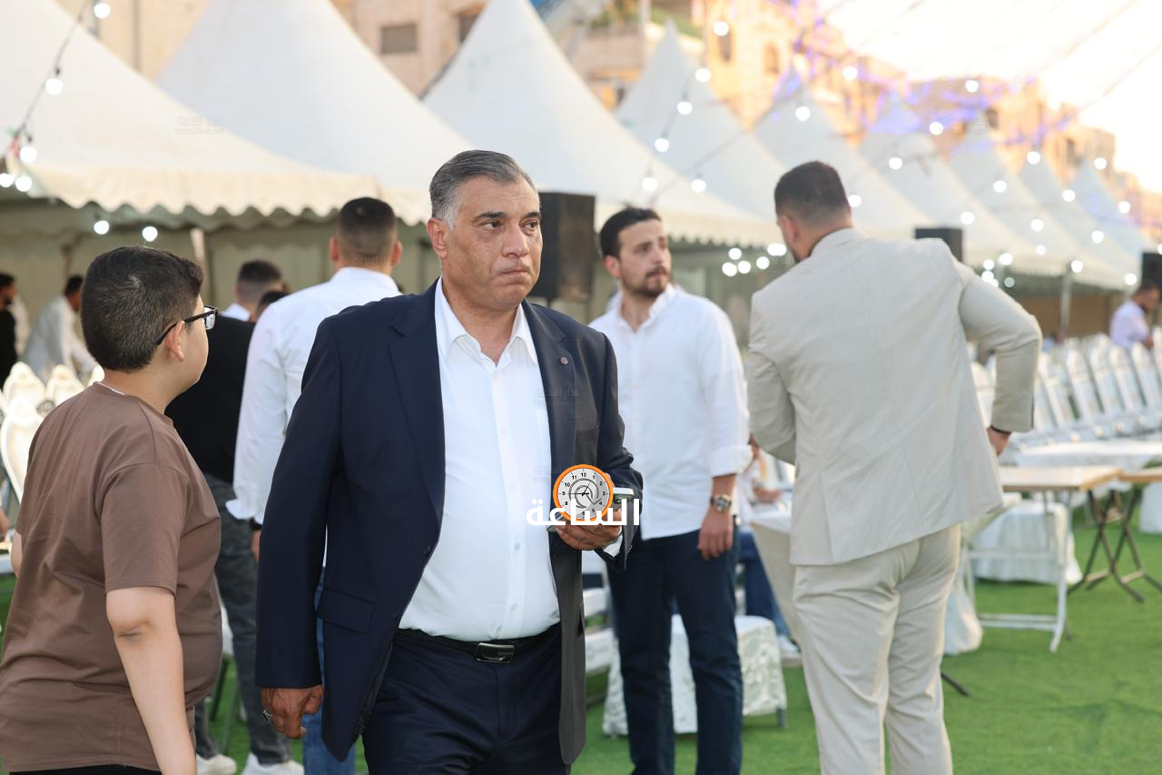 Madar Al-Saa Images 0.2422432978063147