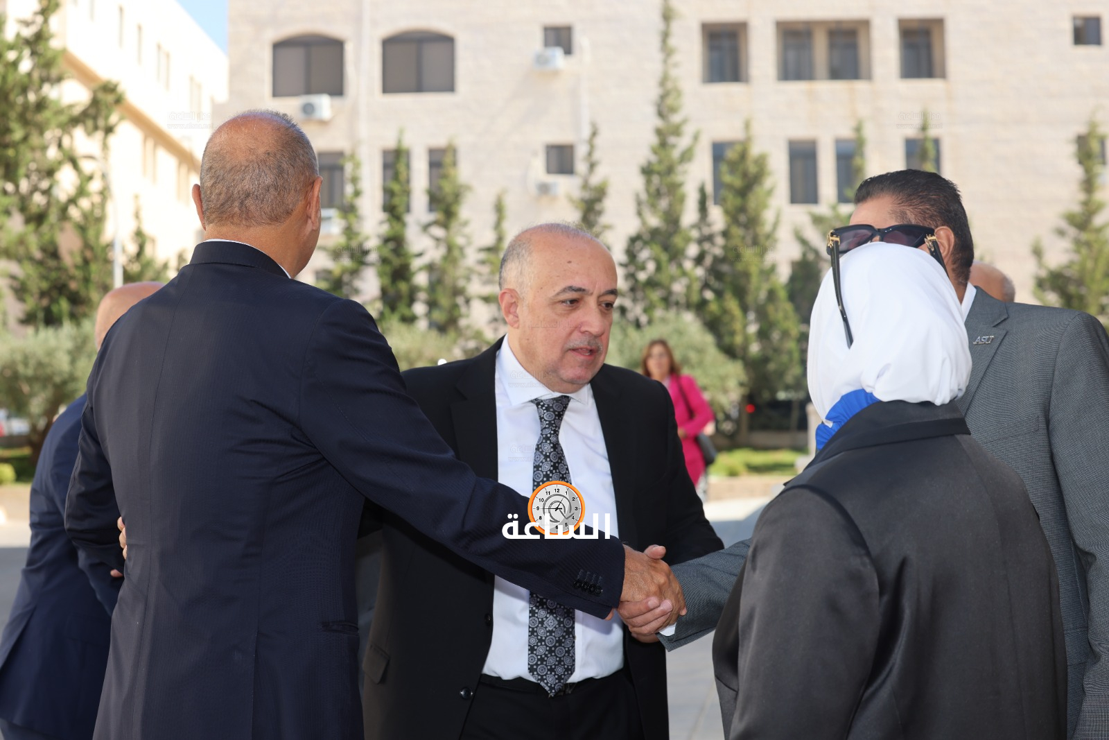 Madar Al-Saa Images 0.5605844368922536