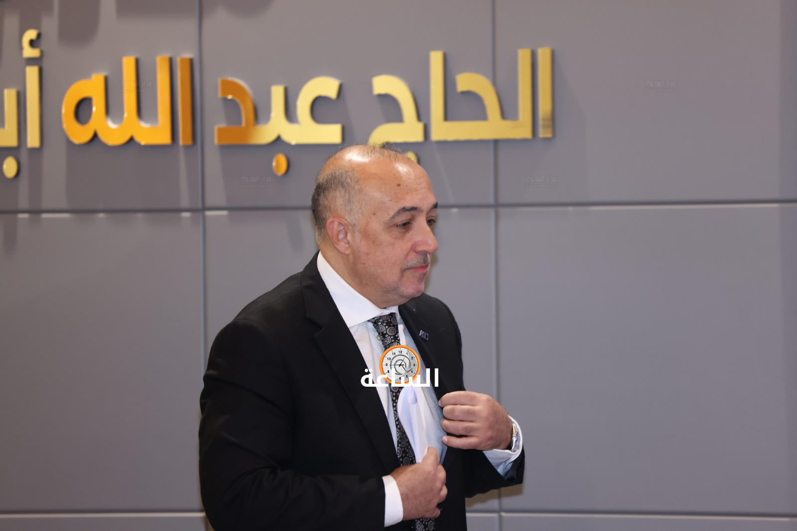 Madar Al-Saa Images 0.14161705645625255