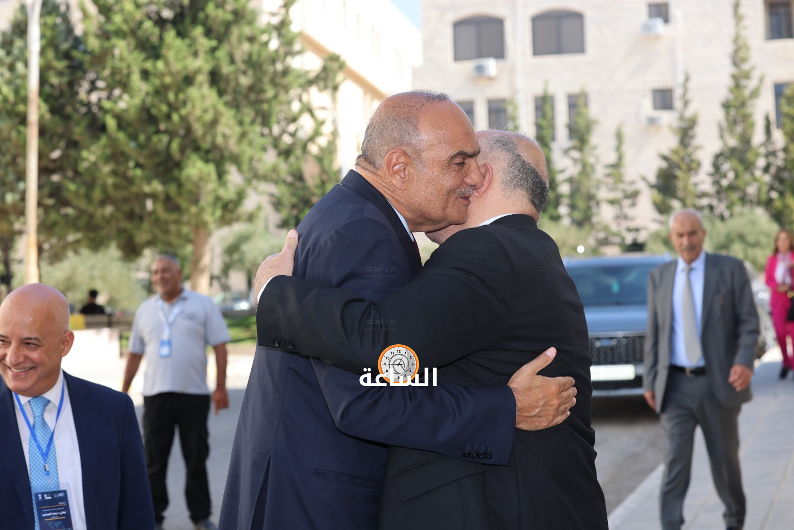 Madar Al-Saa Images 0.13351996579617498