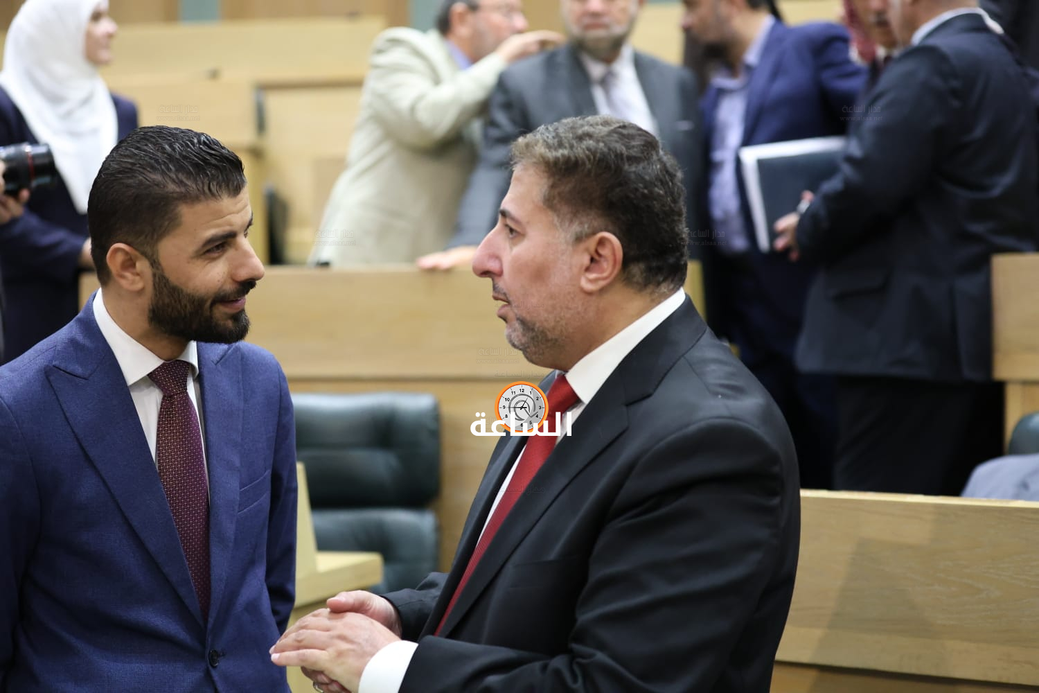 Madar Al-Saa Images 0.42020108179711335