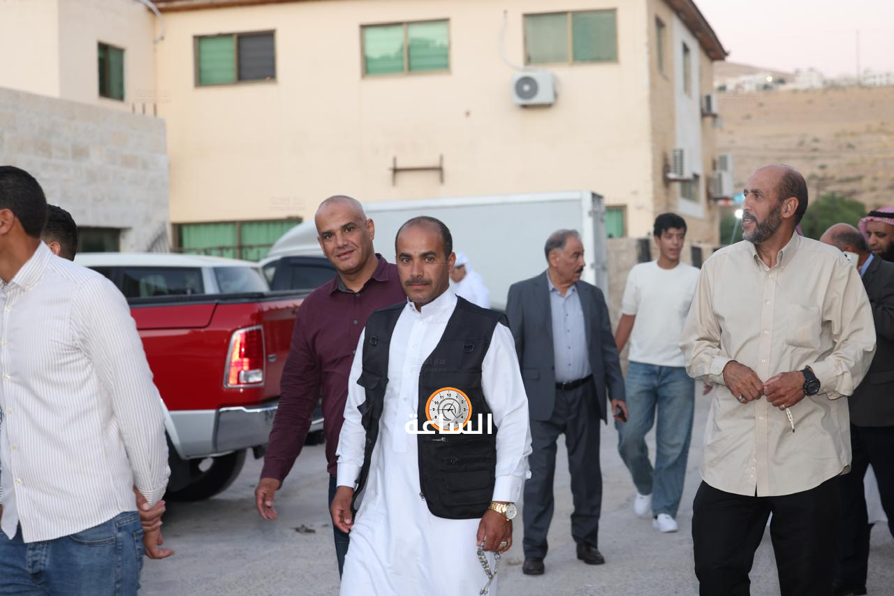Madar Al-Saa Images 0.3713239173827123