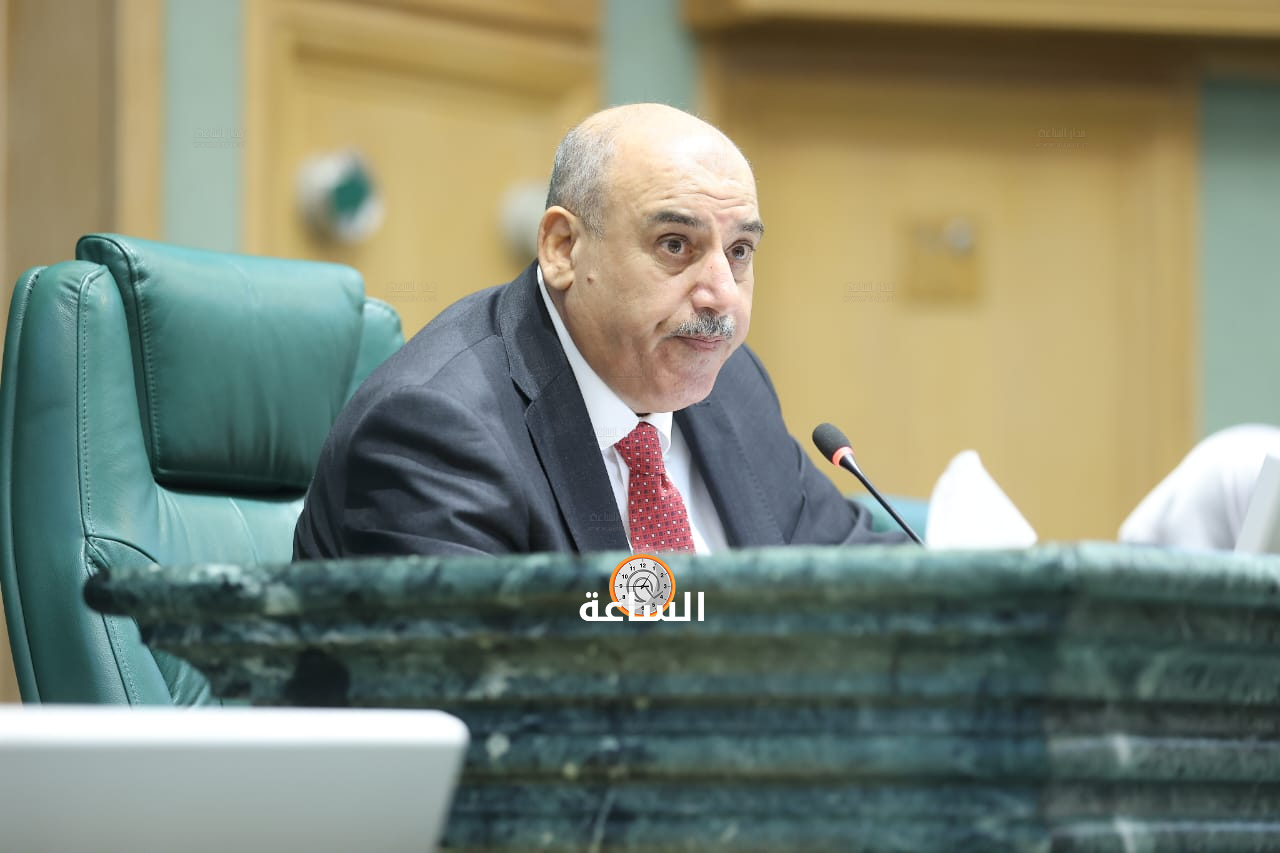 Madar Al-Saa Images 0.047141411971345915