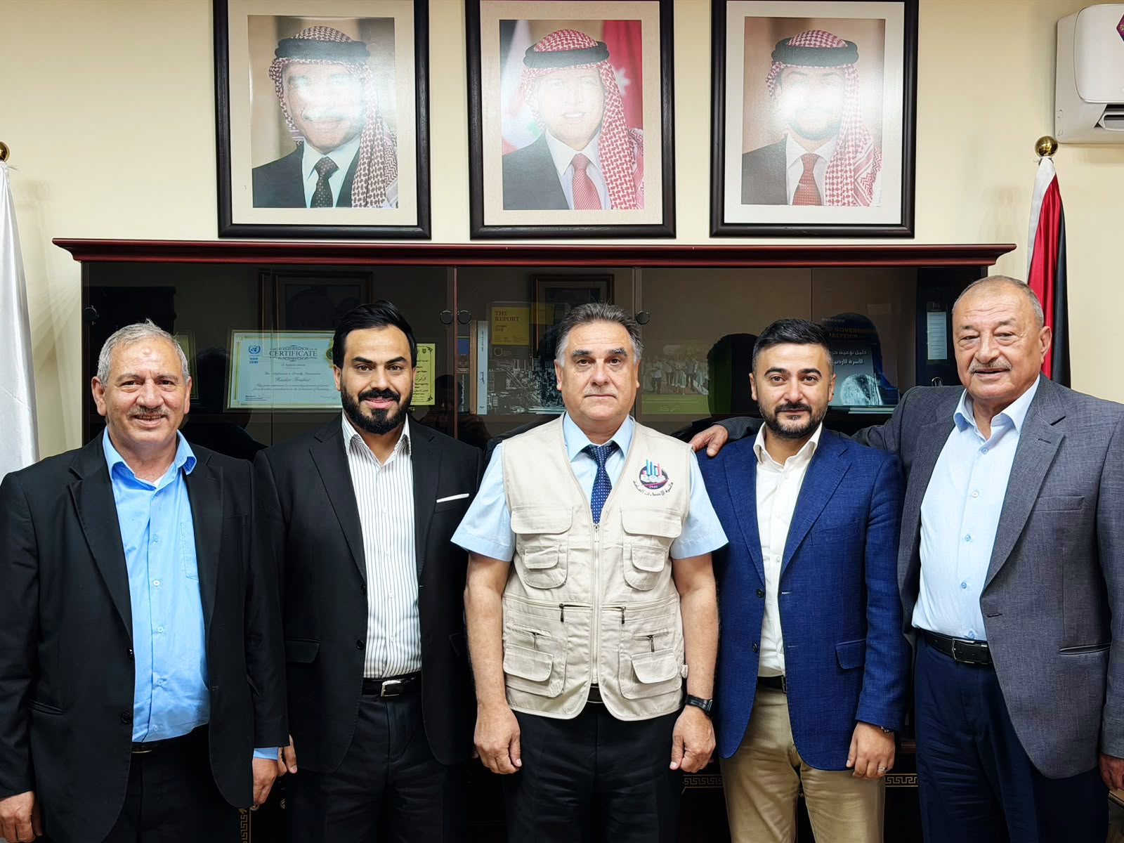 Madar Al-Saa Images 0.4649174179576643