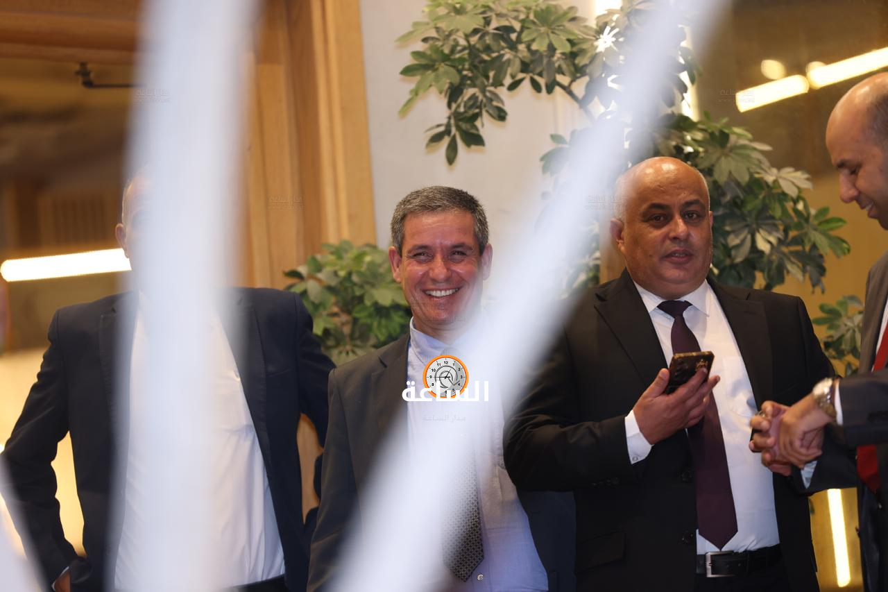 Madar Al-Saa Images 0.30085905875876406