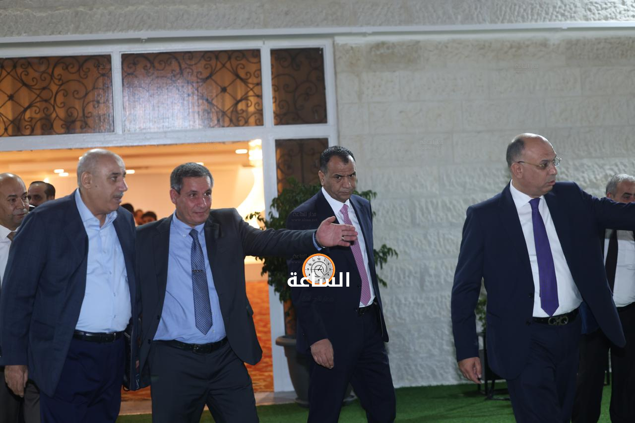 Madar Al-Saa Images 0.032691779946368404