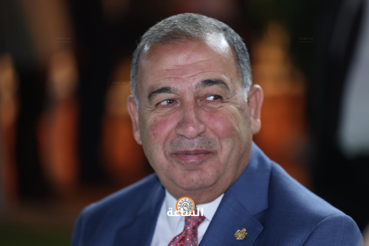 Madar Al-Saa Images 0.4615161118931028