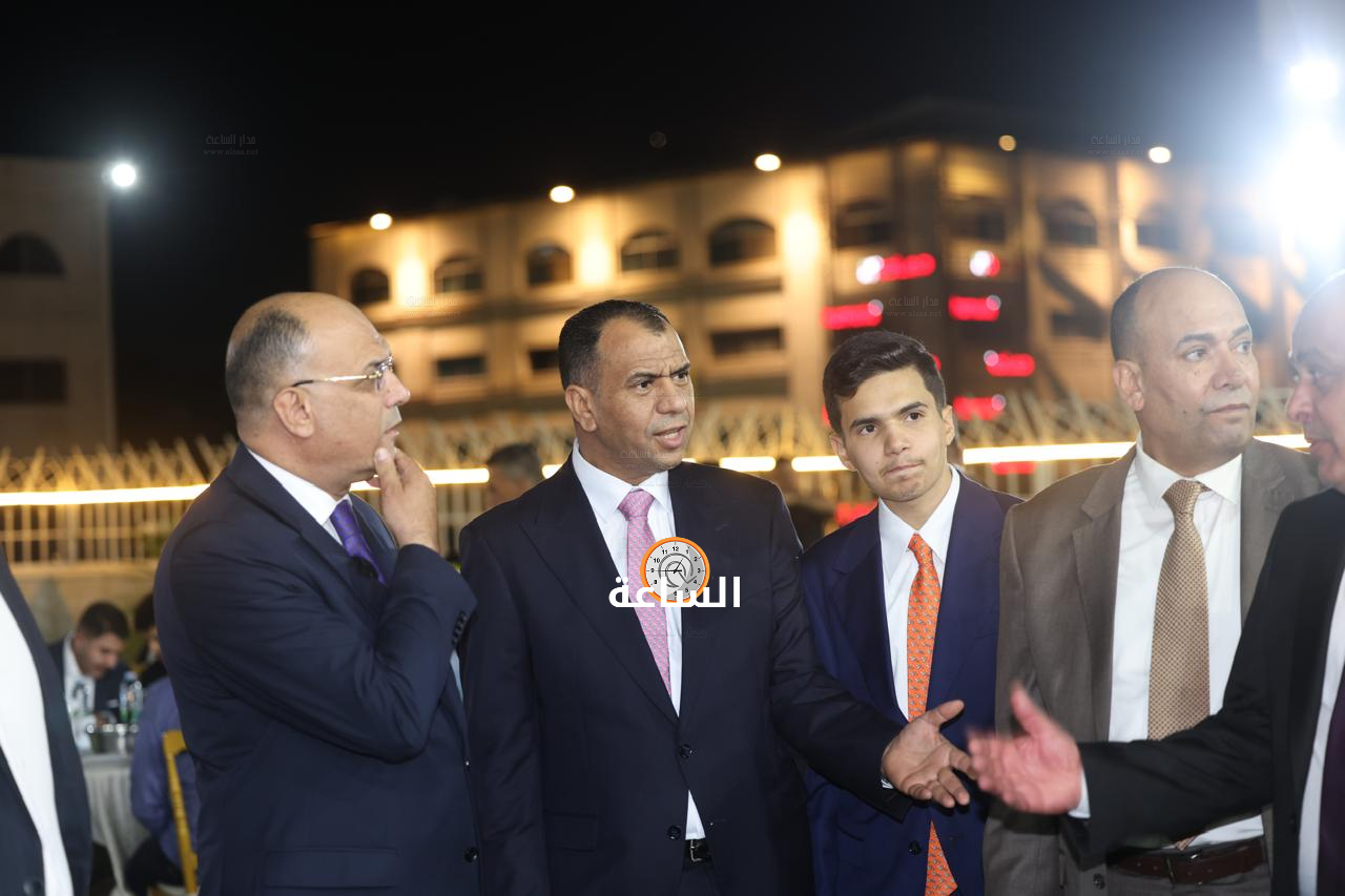 Madar Al-Saa Images 0.45867450551836486