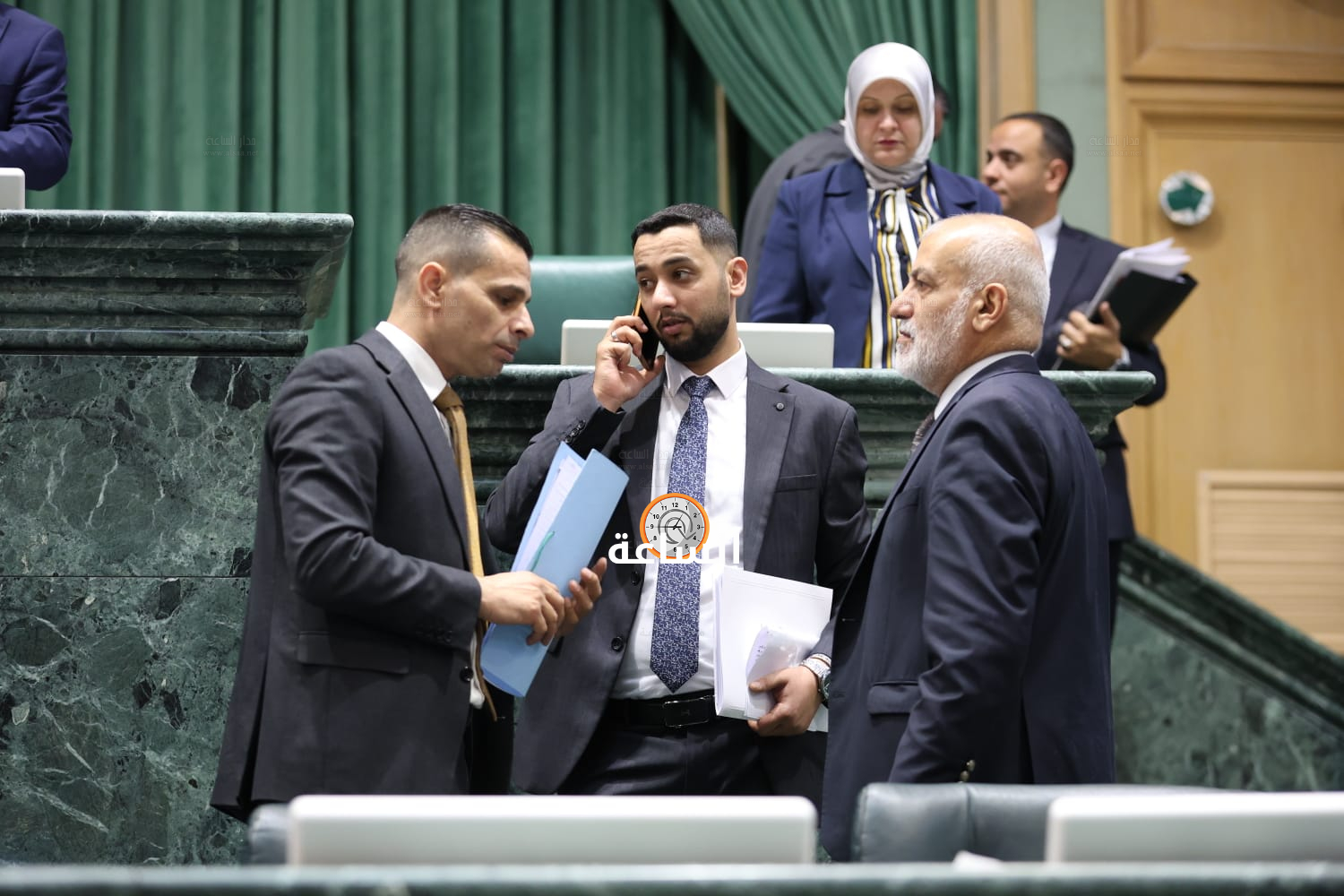 Madar Al-Saa Images 0.9458543846490065