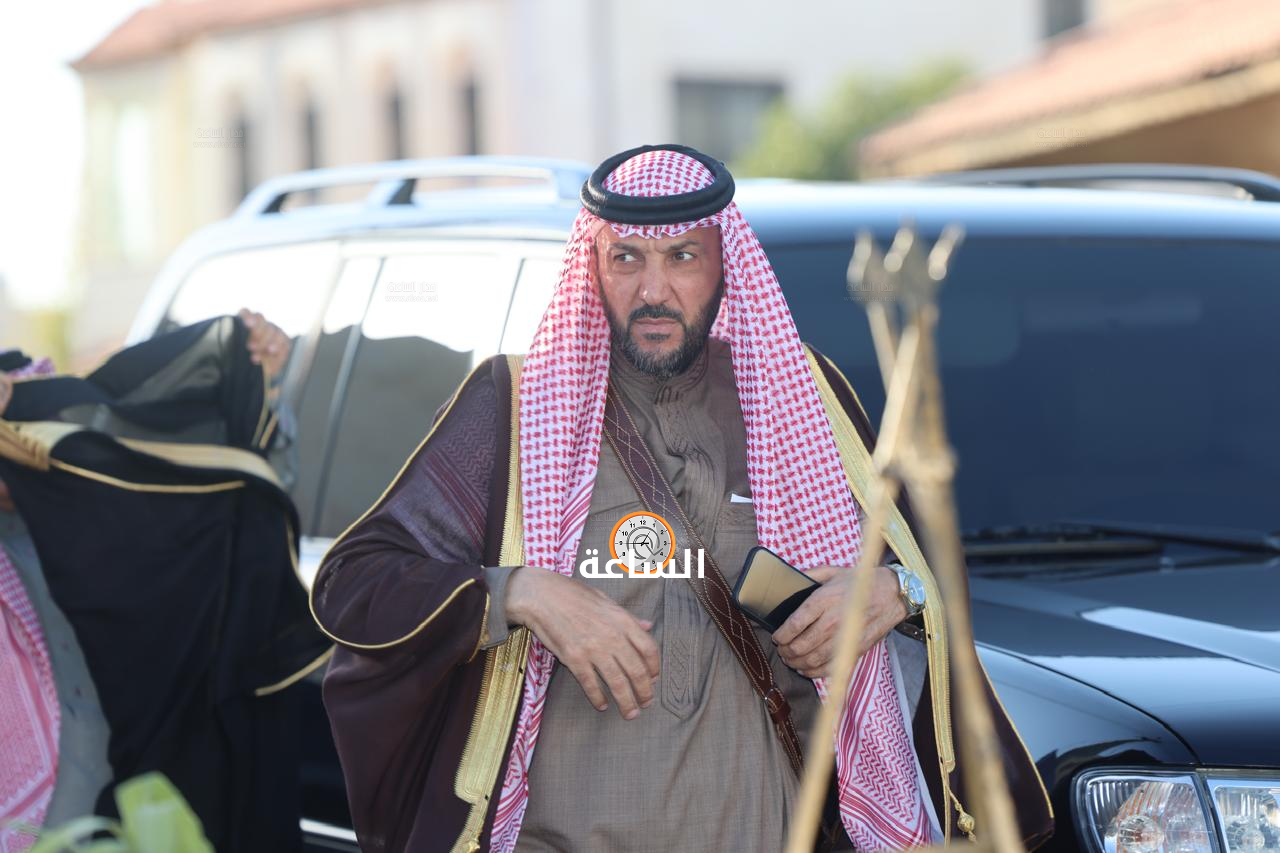Madar Al-Saa Images 0.5483649328752292