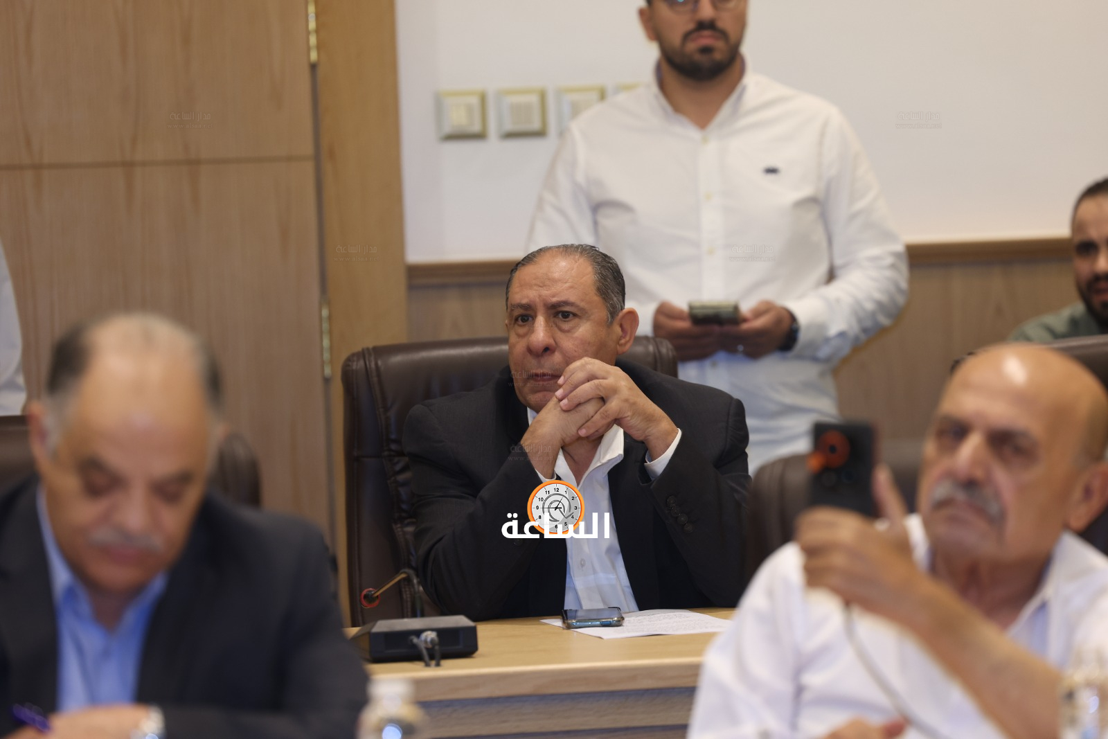 Madar Al-Saa Images 0.4303668379845538