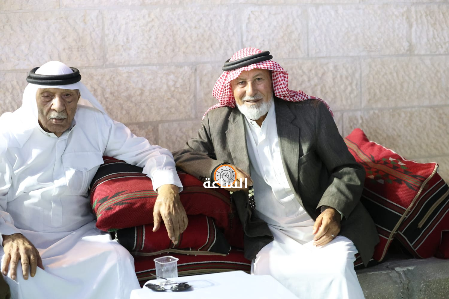 Madar Al-Saa Images 0.4367322155281902