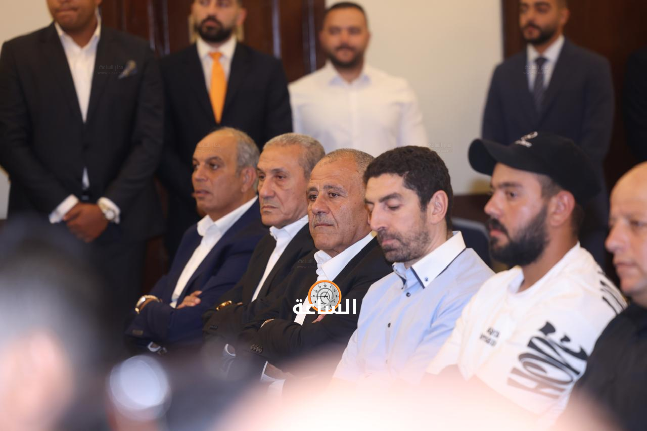 Madar Al-Saa Images 0.3745975285140688
