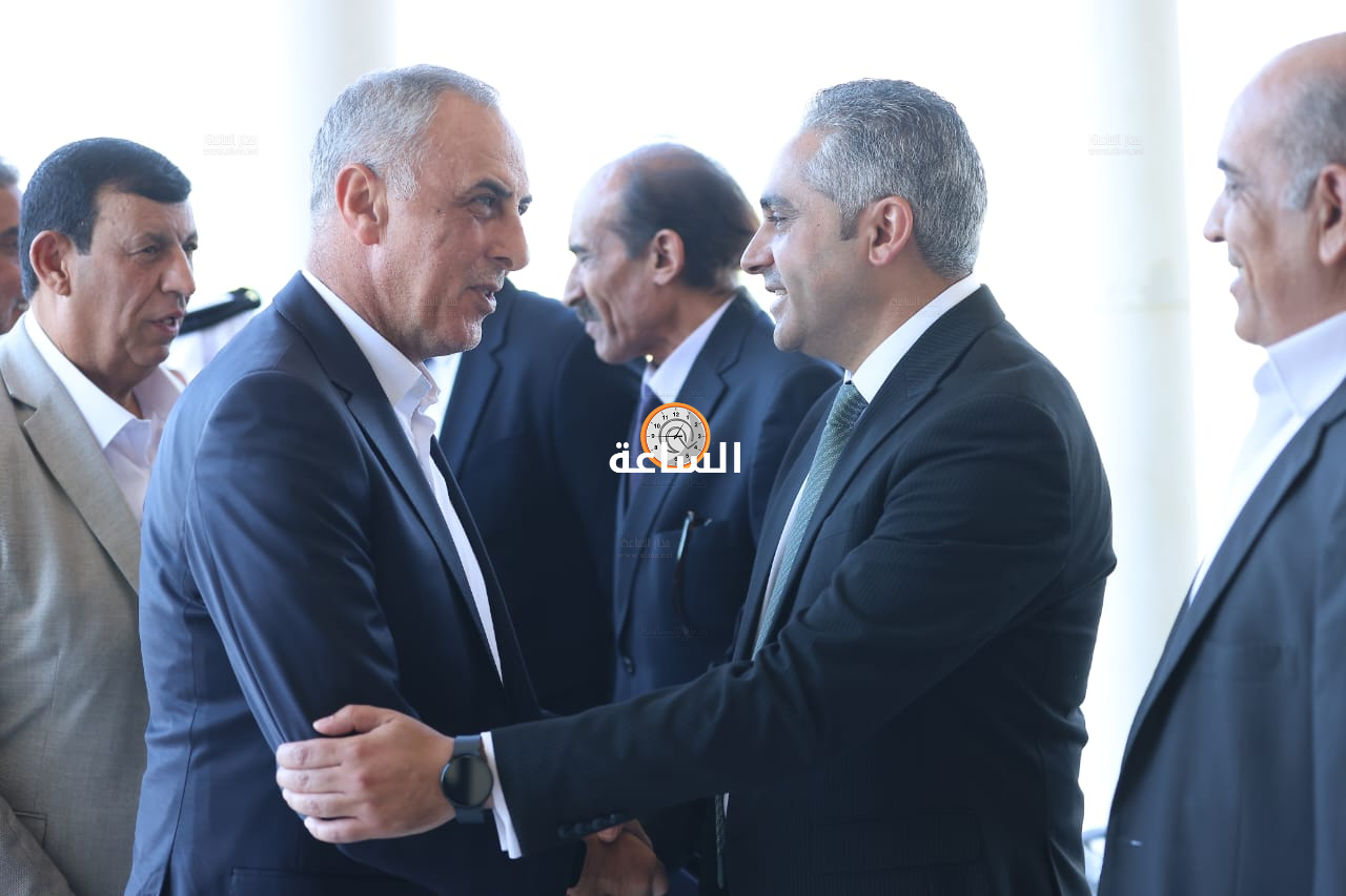 Madar Al-Saa Images 0.7498920178338707