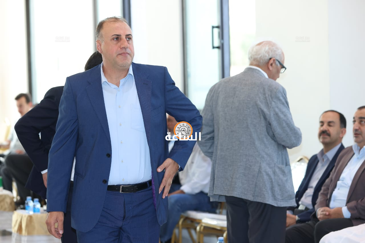 Madar Al-Saa Images 0.33784016235768255