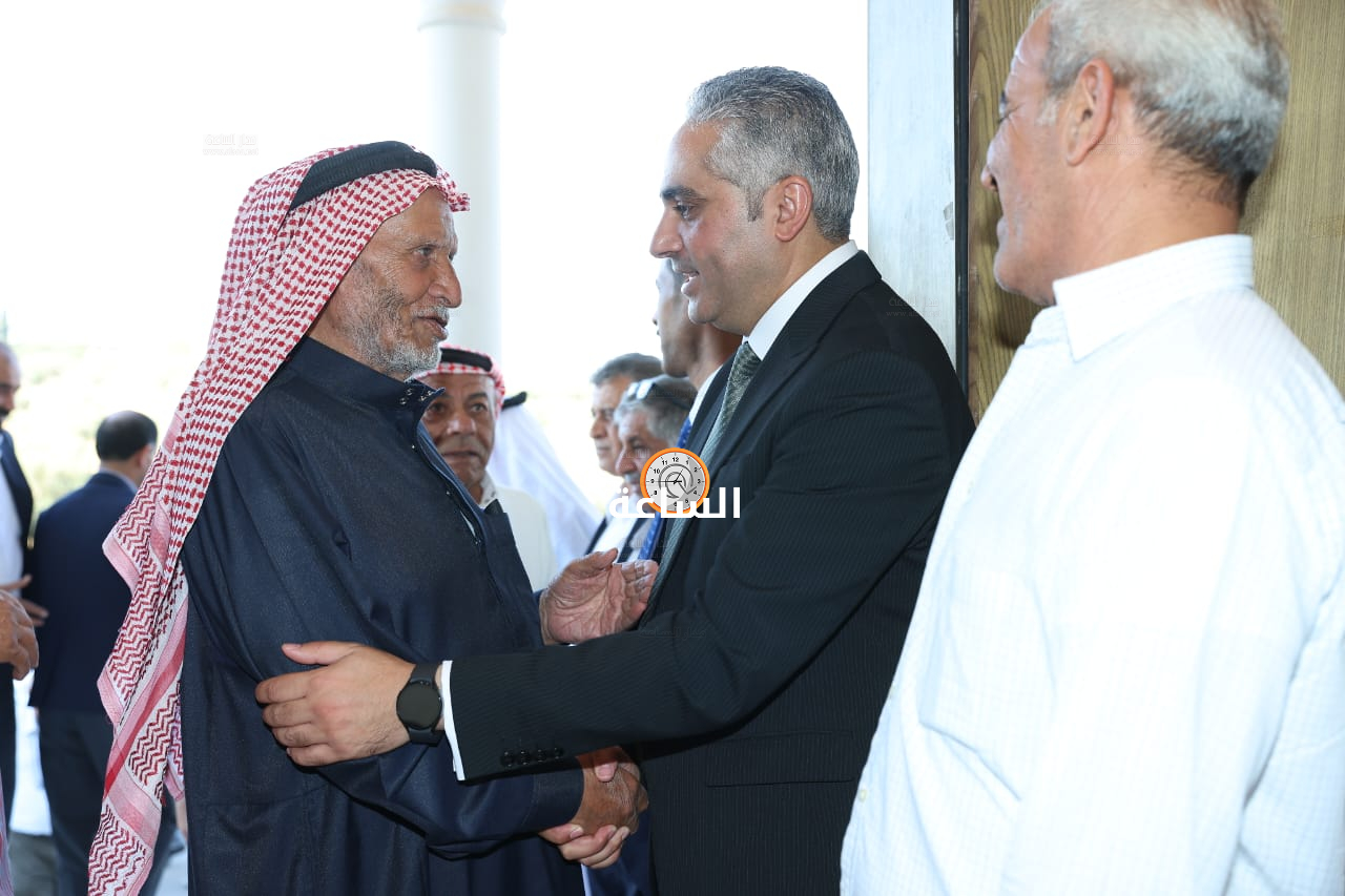 Madar Al-Saa Images 0.10499968308181185