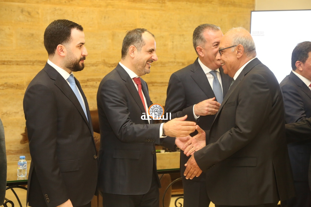 Madar Al-Saa Images 0.8469461412642277