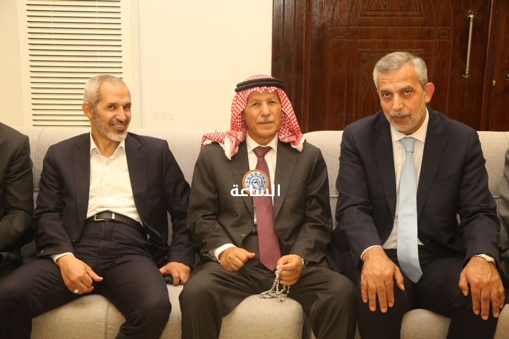 Madar Al-Saa Images 0.24052933953149636