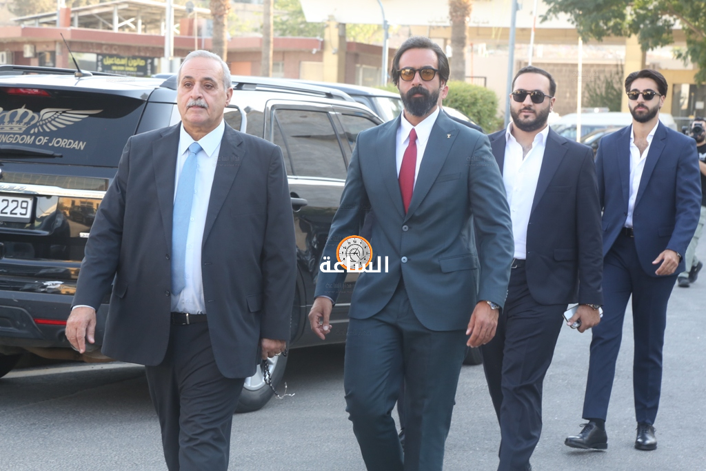 Madar Al-Saa Images 0.3245710170454339