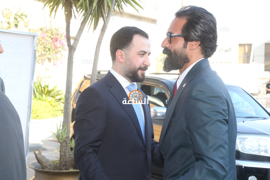 Madar Al-Saa Images 0.18367410998021216