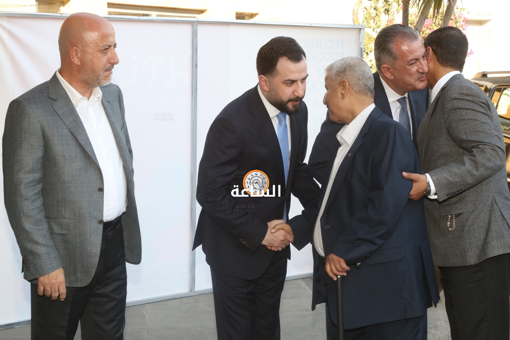 Madar Al-Saa Images 0.7784190378317979