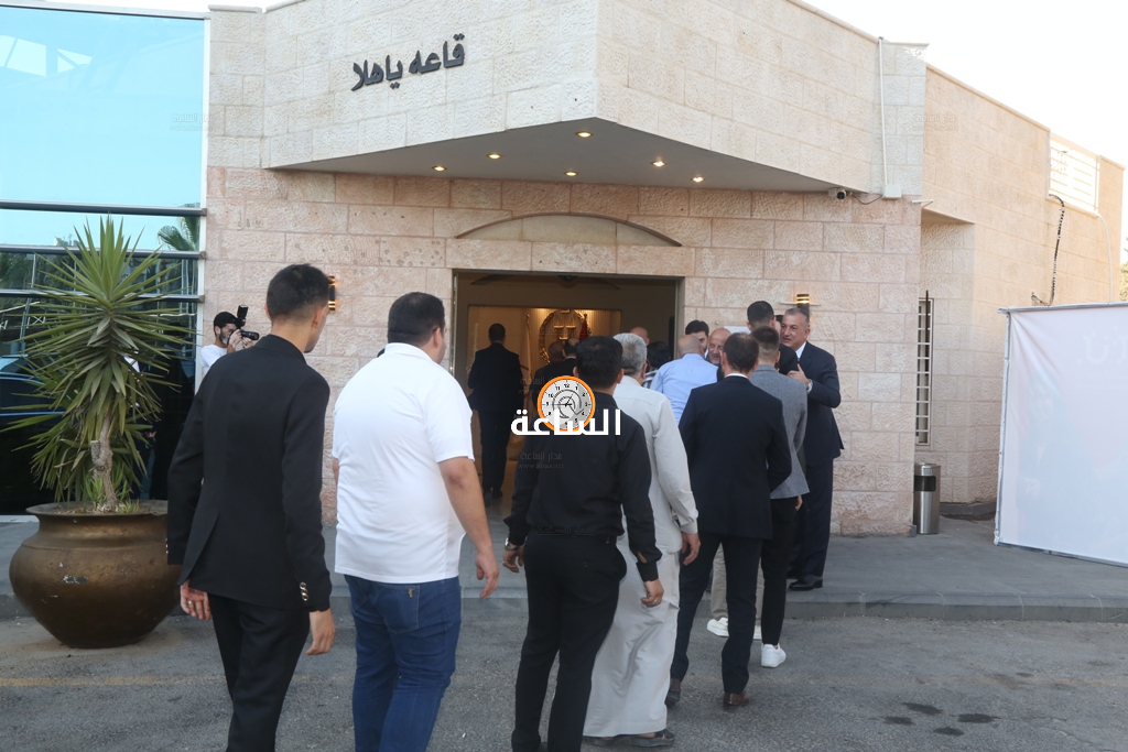 Madar Al-Saa Images 0.43662367054806306
