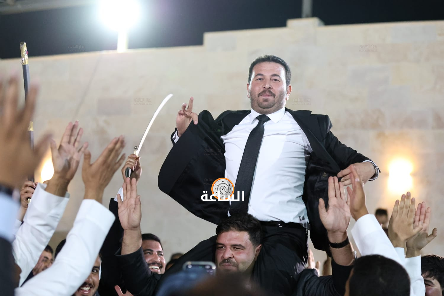 Madar Al-Saa Images 0.4566693079614016