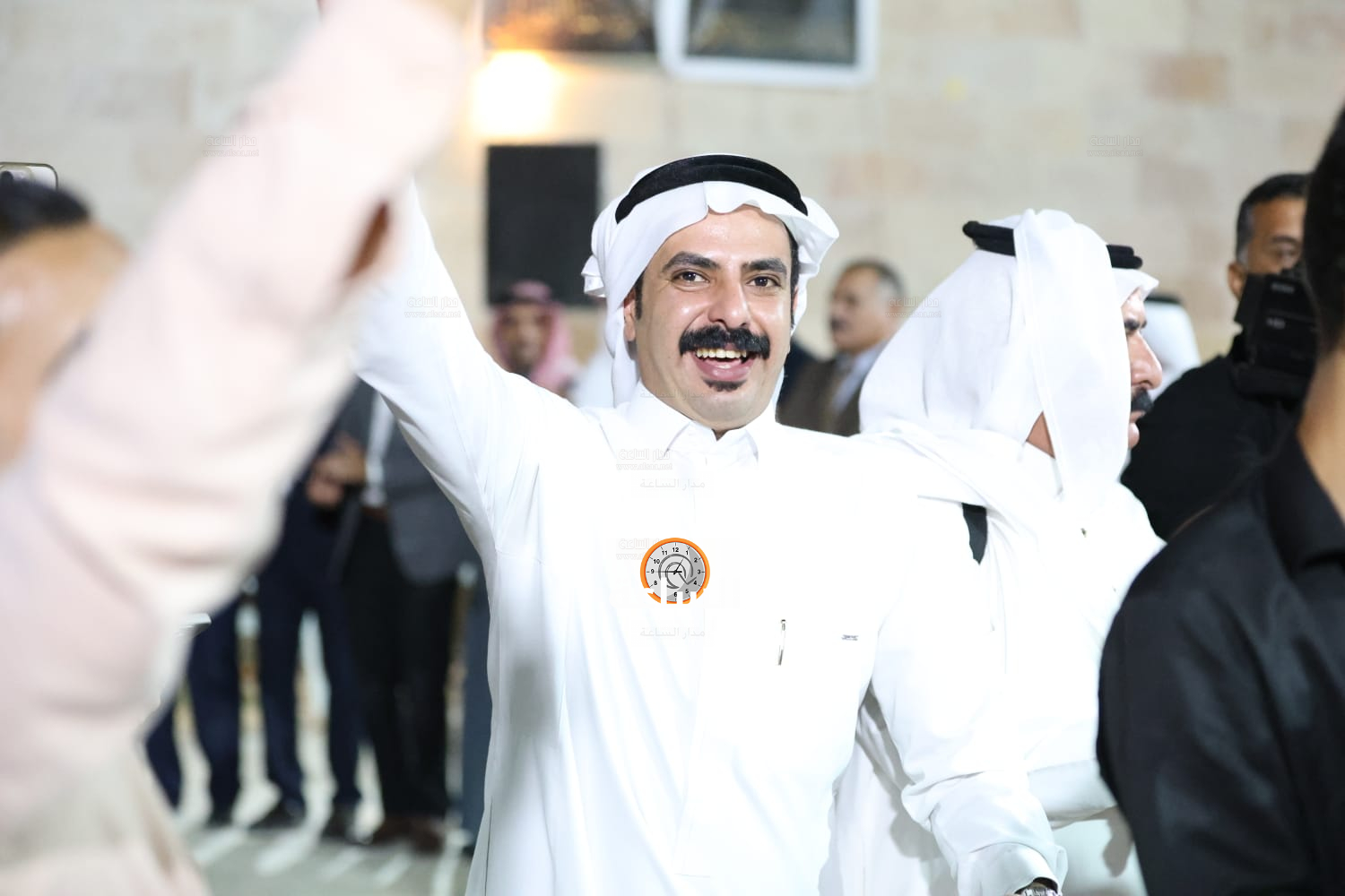 Madar Al-Saa Images 0.7758501436675193