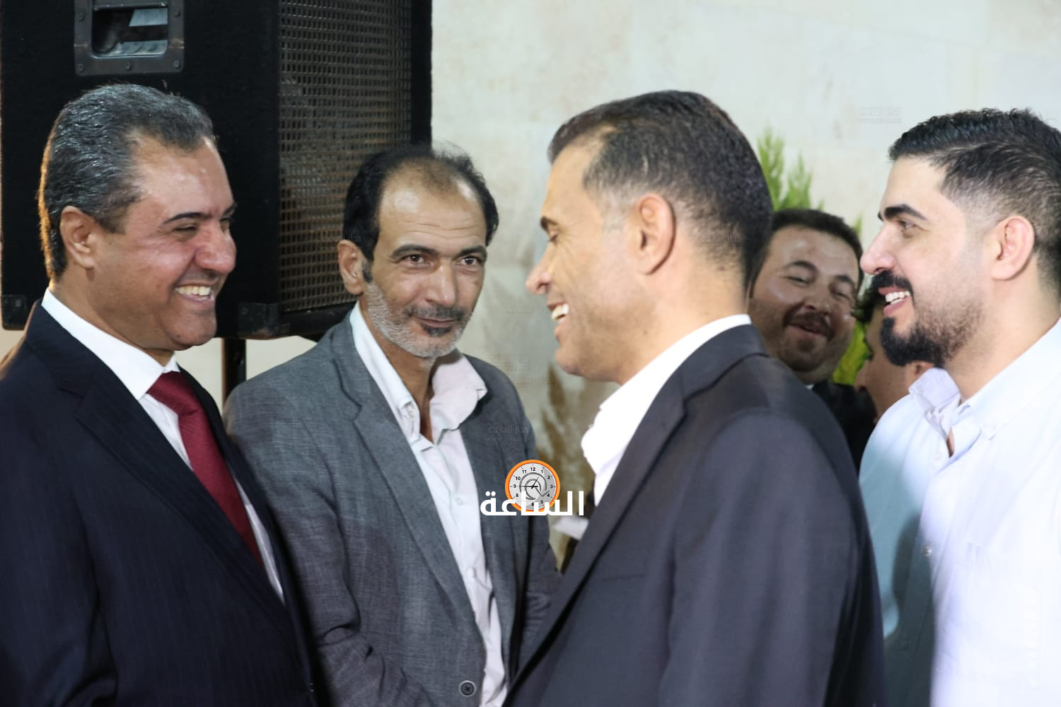 Madar Al-Saa Images 0.7854468341416221