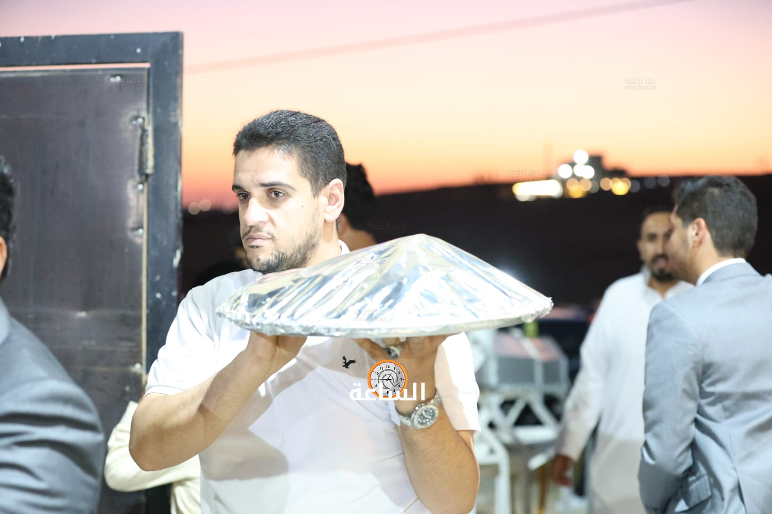 Madar Al-Saa Images 0.7641358133926228