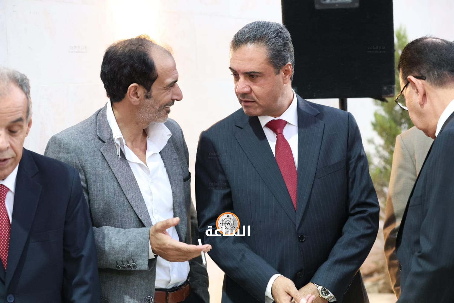 Madar Al-Saa Images 0.5654376581655111