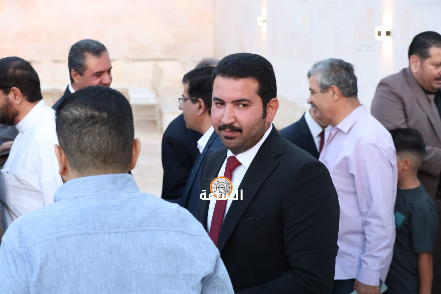 Madar Al-Saa Images 0.4998007277649108