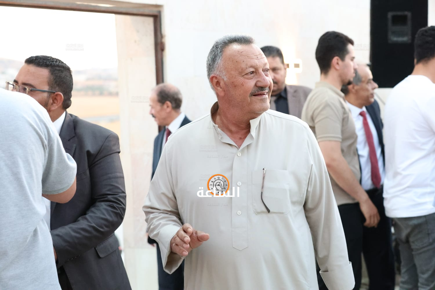 Madar Al-Saa Images 0.8845546434933867
