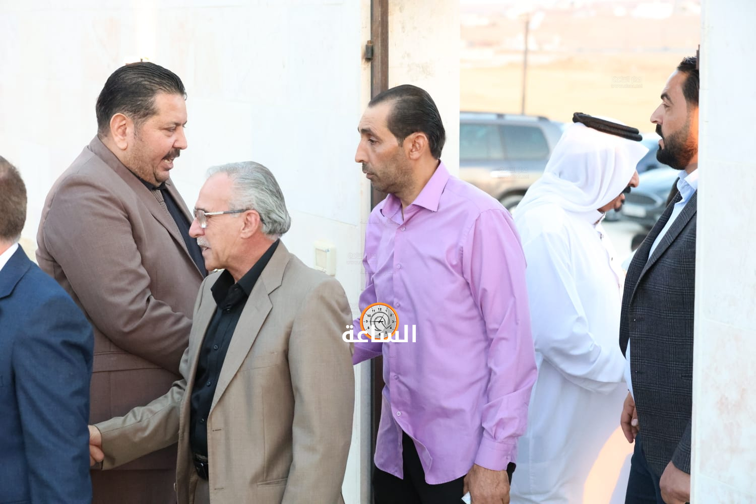 Madar Al-Saa Images 0.8655623766899634