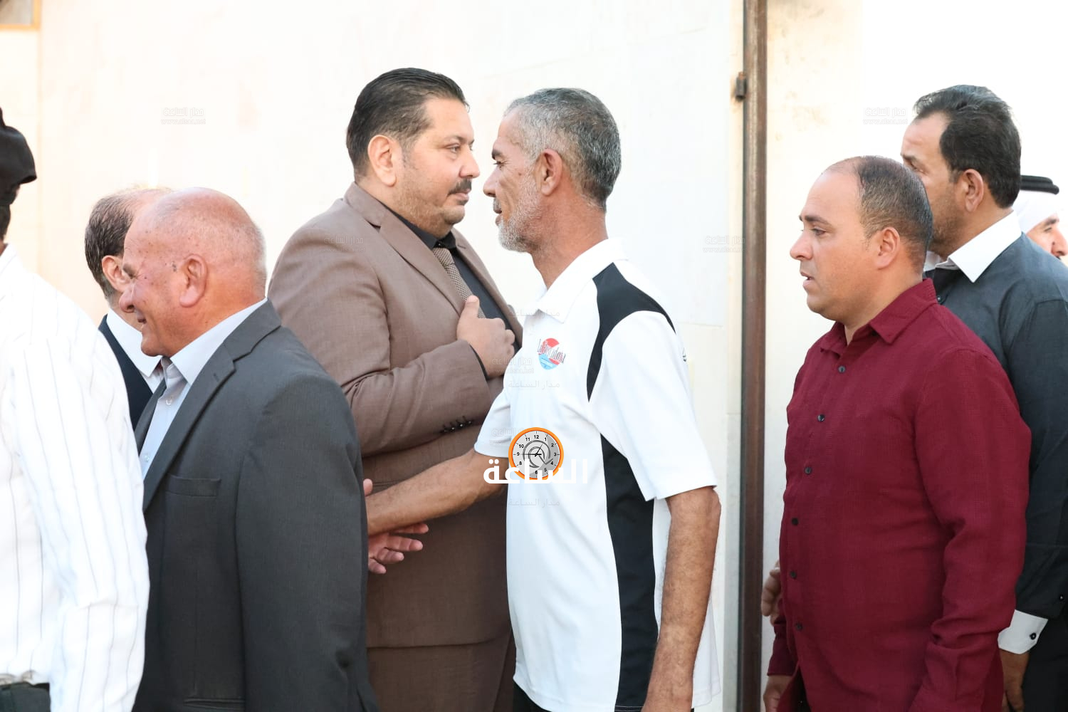 Madar Al-Saa Images 0.6237150981183822