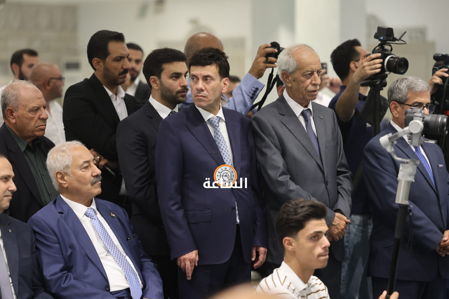 Madar Al-Saa Images 0.14364334052838368