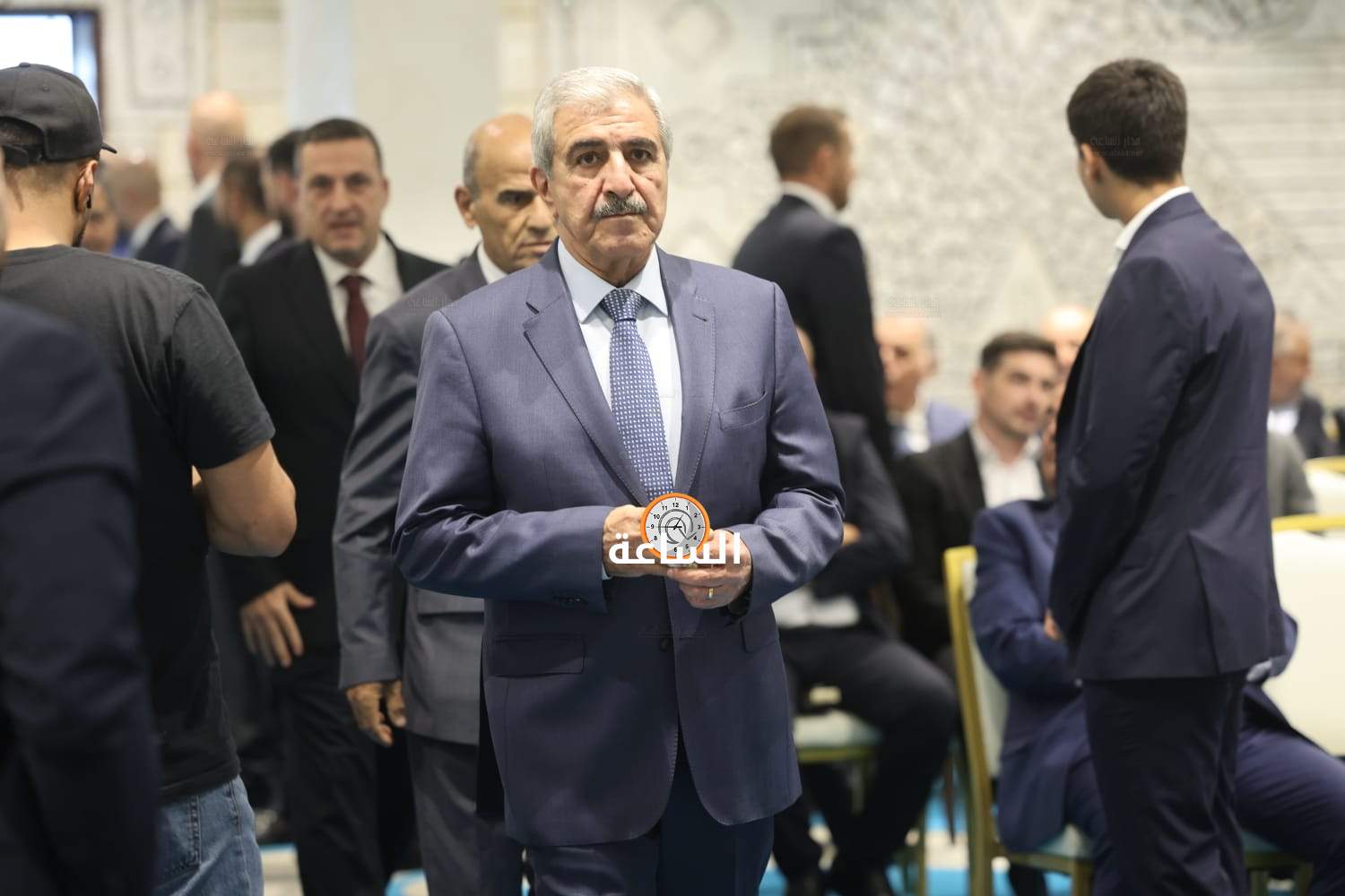 Madar Al-Saa Images 0.7234456155128465