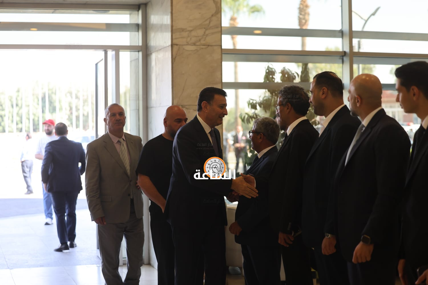 Madar Al-Saa Images 0.041807160880784844