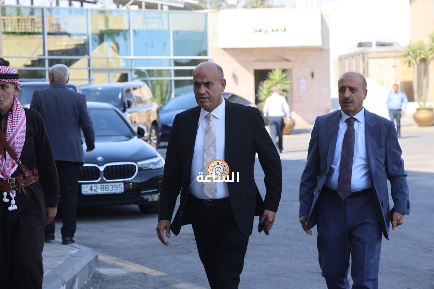 Madar Al-Saa Images 0.10310658878673473