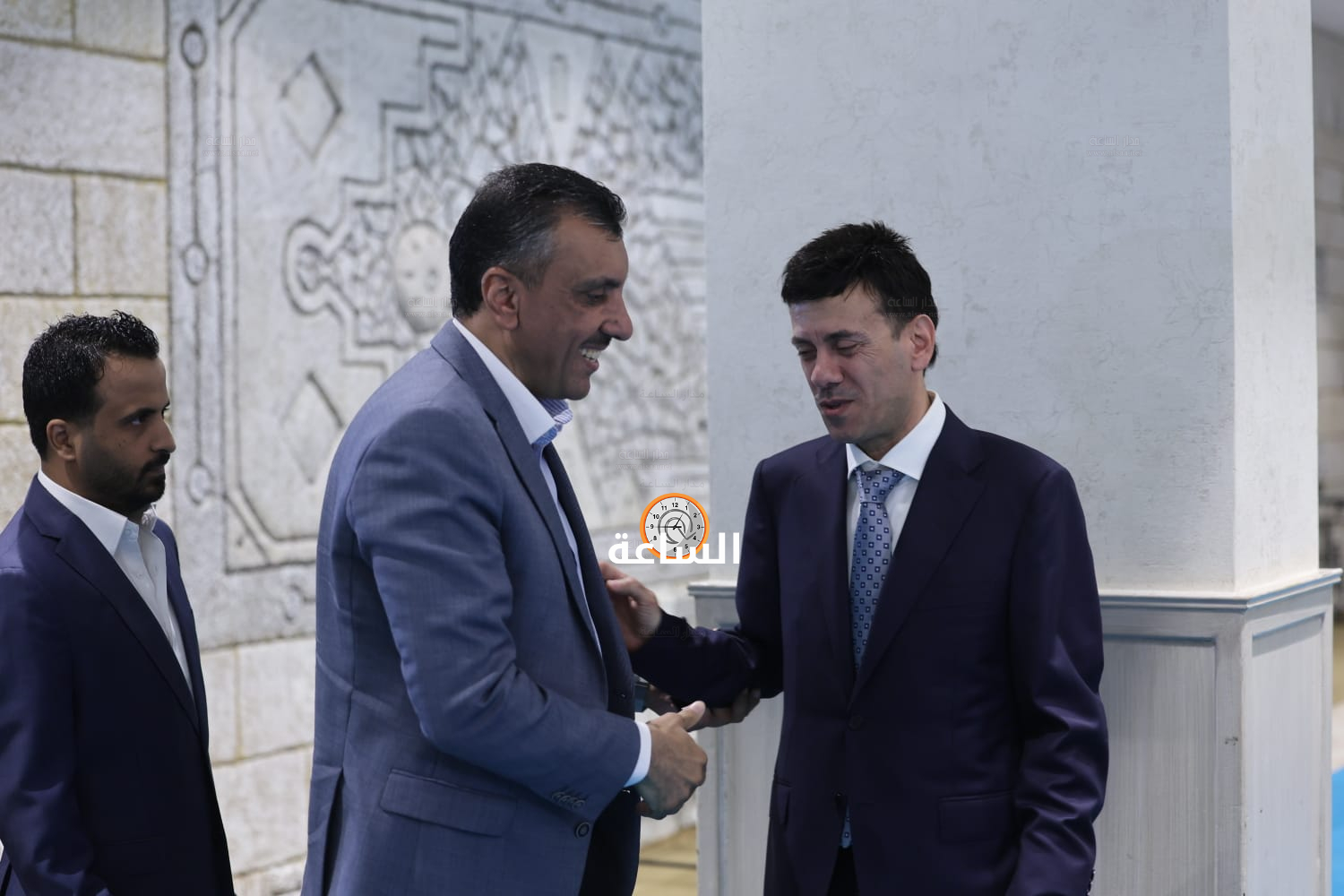 Madar Al-Saa Images 0.5614771428607819