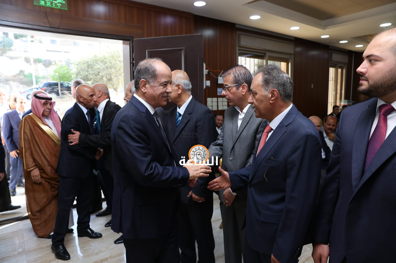 Madar Al-Saa Images 0.4395739731413607