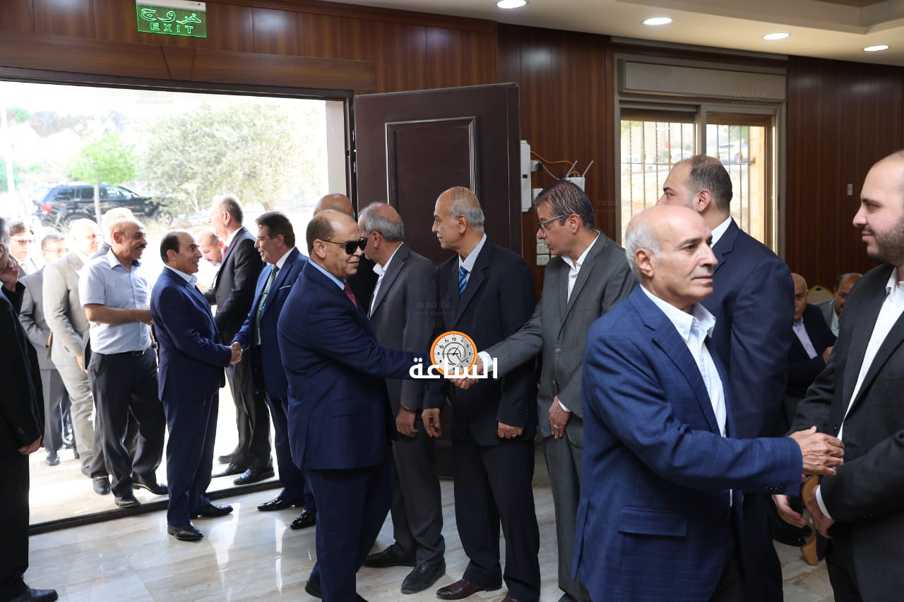 Madar Al-Saa Images 0.10793647553448593