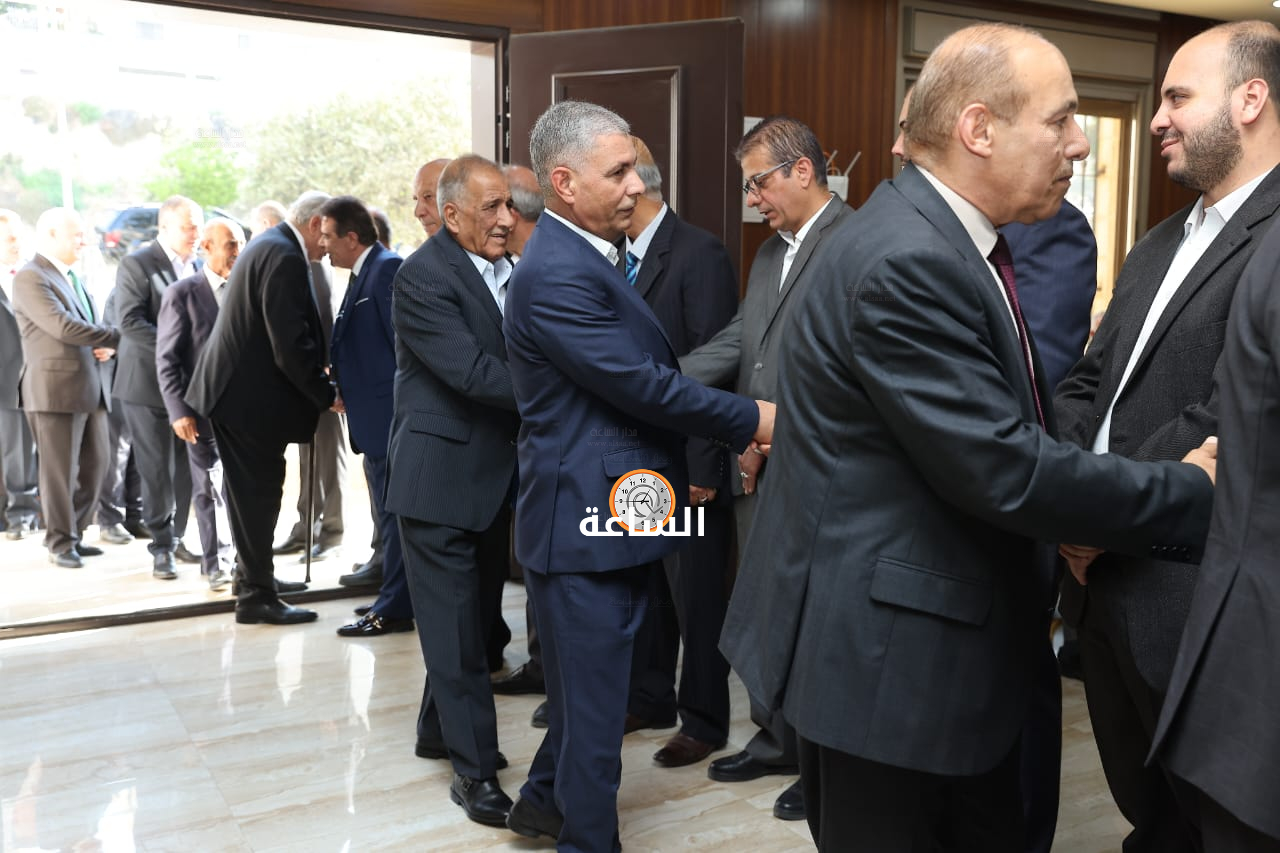 Madar Al-Saa Images 0.48735047982353974