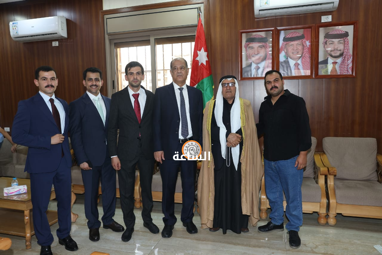 Madar Al-Saa Images 0.6990823245342566