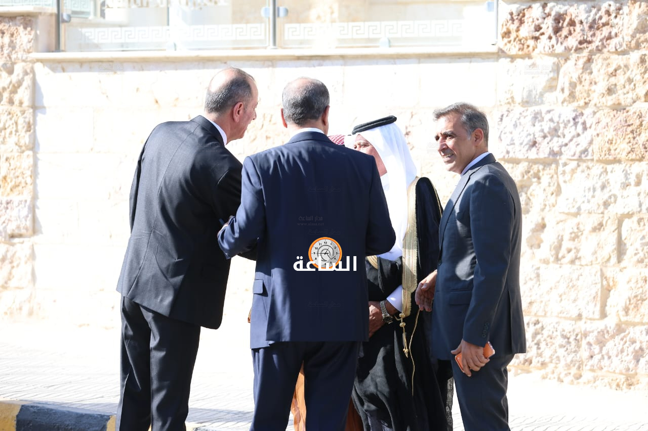 Madar Al-Saa Images 0.9630514217894628