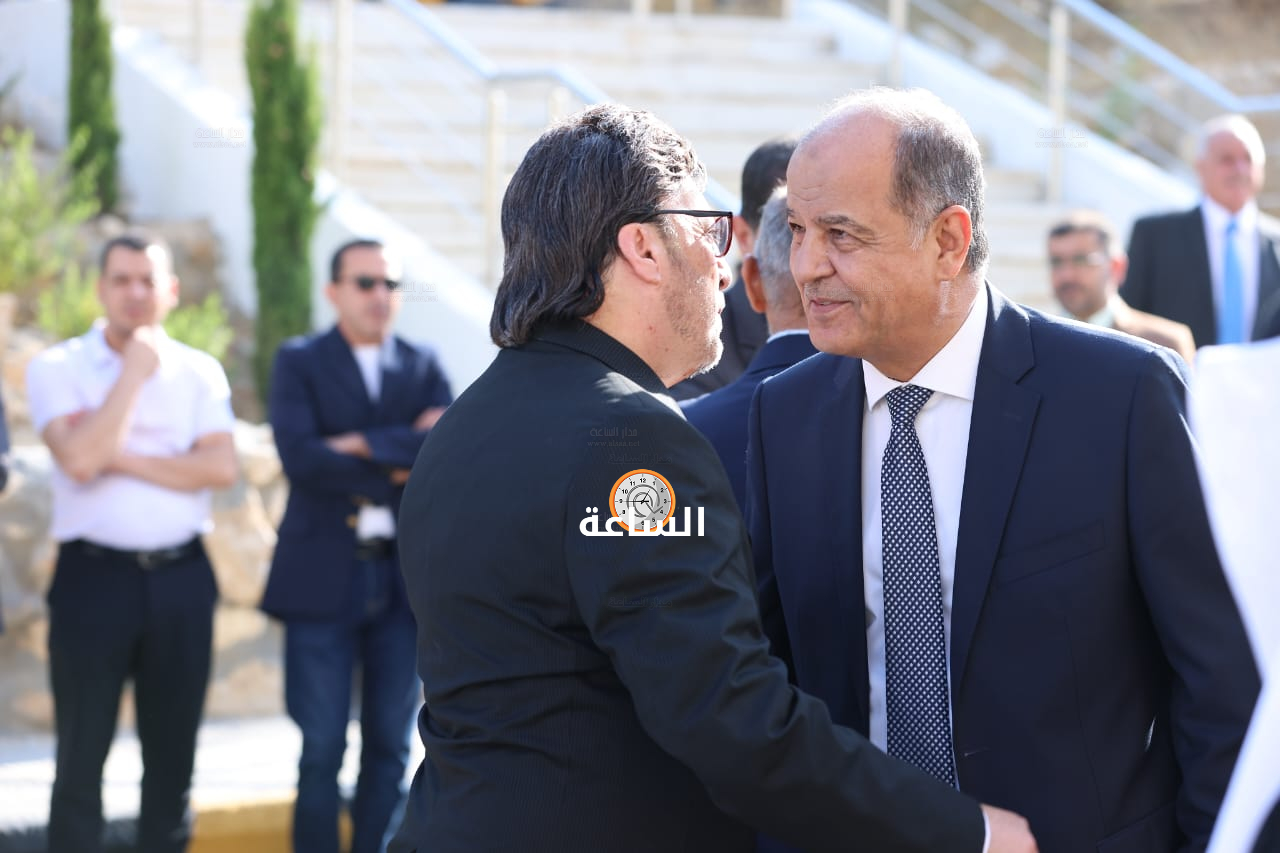 Madar Al-Saa Images 0.1330596668104912