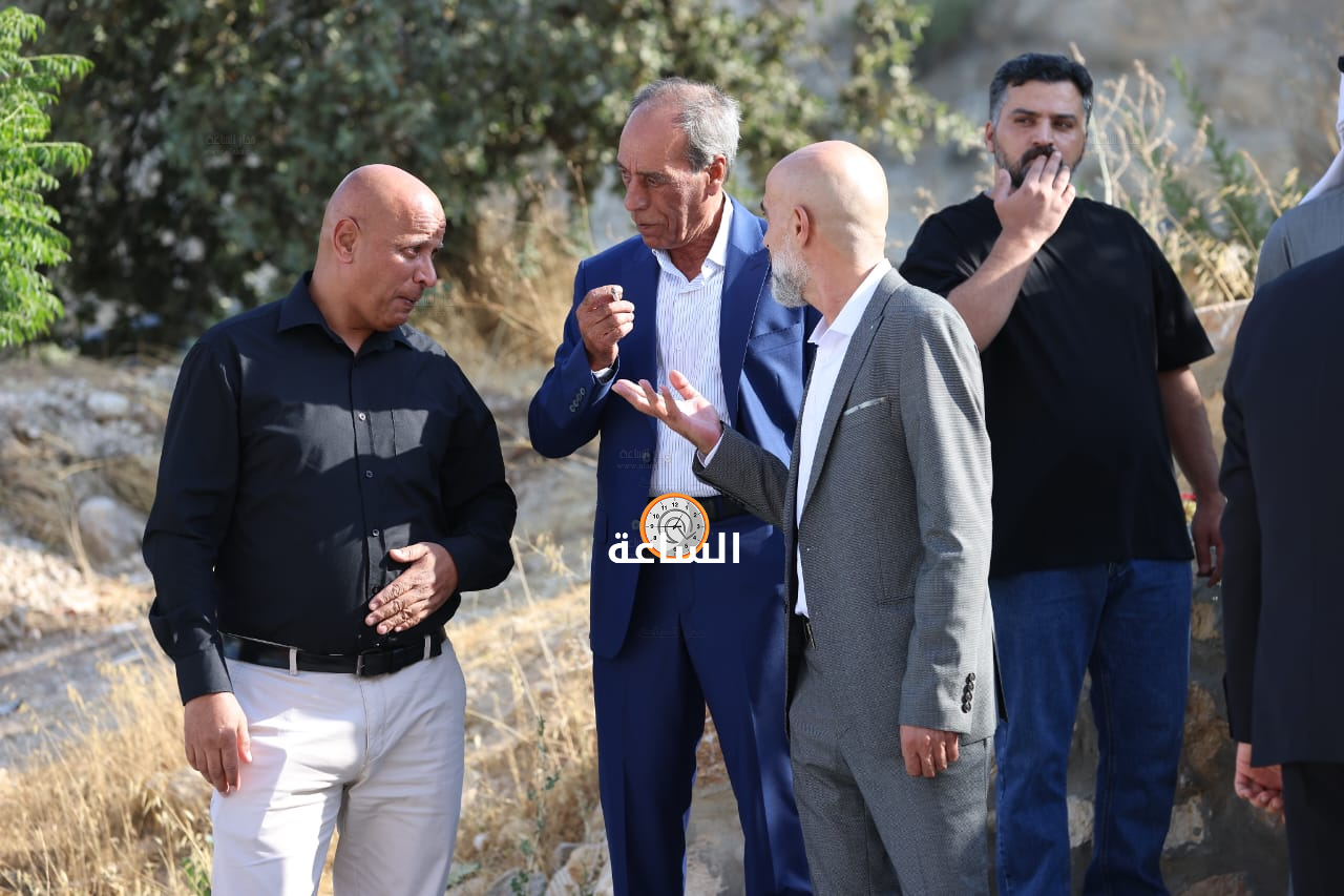 Madar Al-Saa Images 0.7745774549514902