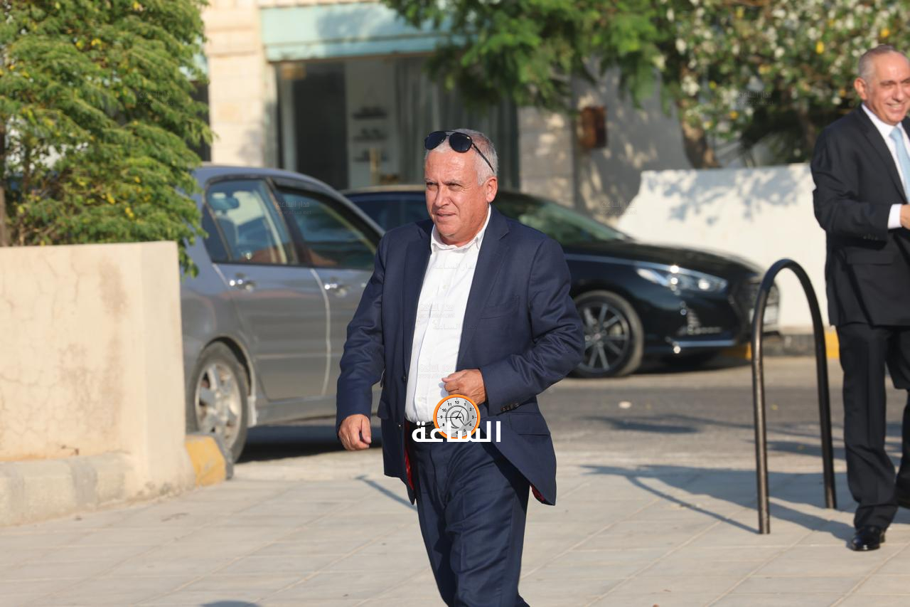 Madar Al-Saa Images 0.05044625143134096